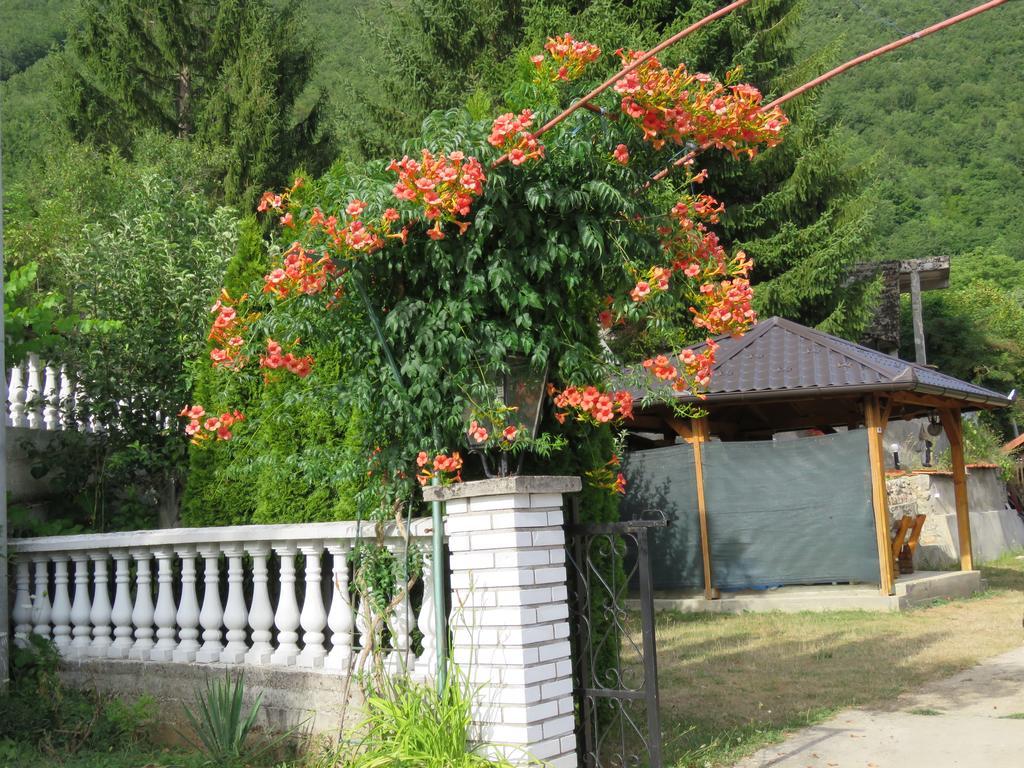 Artemida Guest house Kulen Vakuf