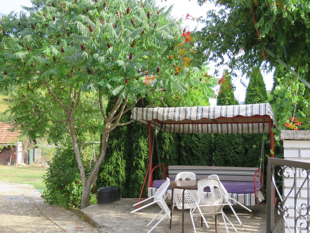 Guest house Artemida *